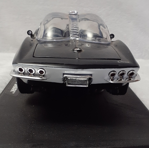 Vintage 1961 Mako Shark Corvette Collectible Model Car - Picture 6 of 7